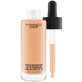MAC Studio Waterweight Foundation SPF 30 – NC44 30 ml